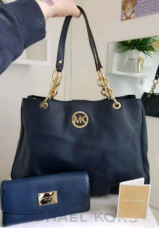 michael kors handbags manchester